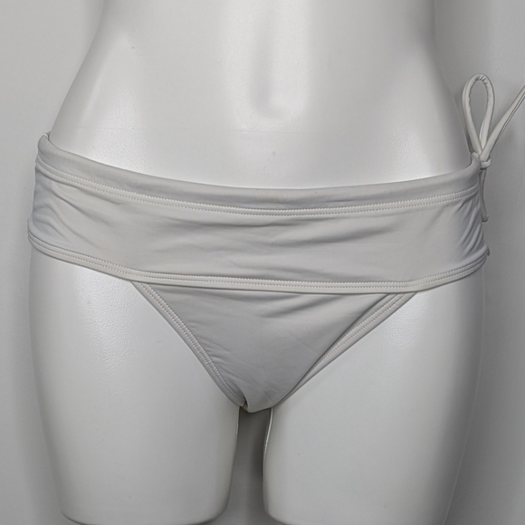 Athleta Other - Athleta White Full Coverage Bikini Bottom M